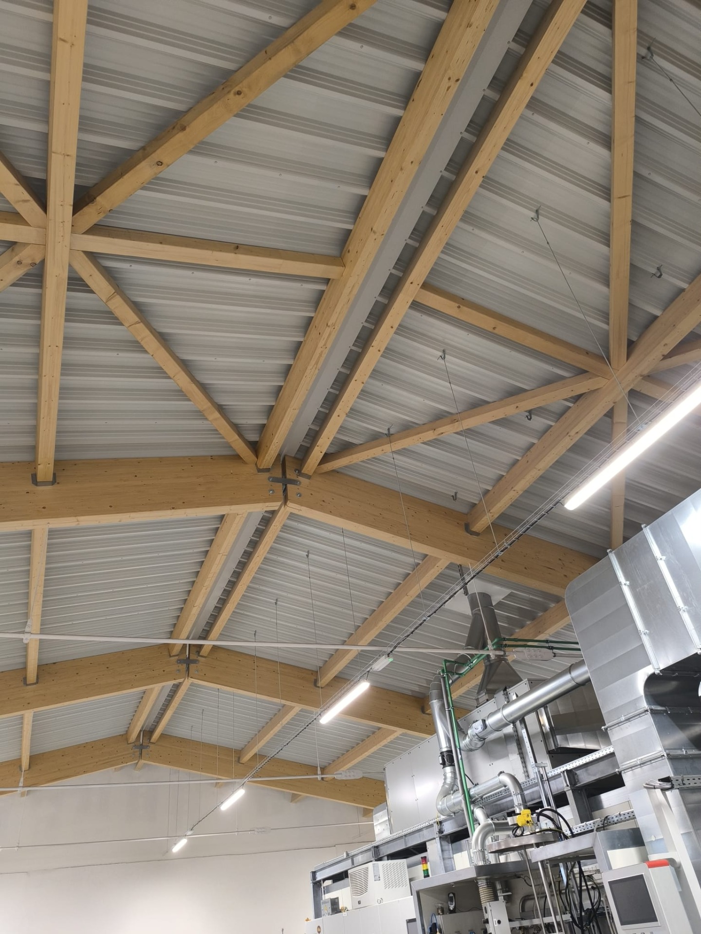 Dostavba výrobních prostor Miba Fibertec.